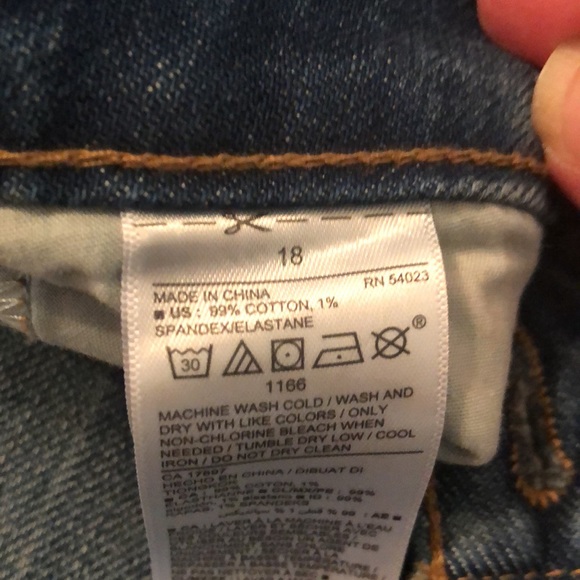 Old Navy Power Straight High Rise Ankle Length Jeans. Size 18. NWT - Picture 2 of 5